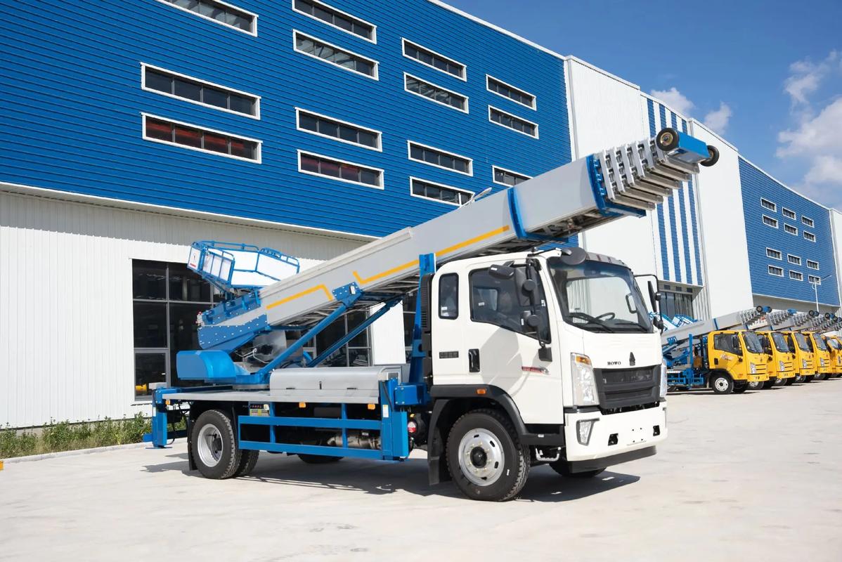 闽侯县出租云梯车高空作业车 建筑垃圾搬运